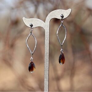 Elegant Silver and Brown Teardrop Earrings